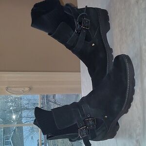 Aquatalia  Black Suede Cuff  Booties Size 9 Euro 40